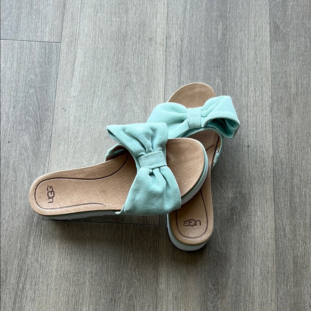 UGG Green Sandals with Soft Bow Accent - Picture 3 of 5